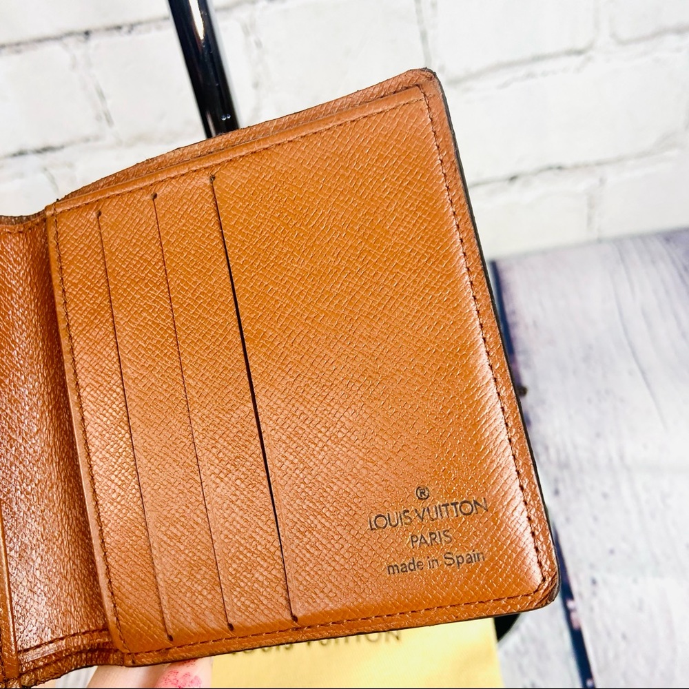 Louis Vuitton Marco bifold wallet card holder with dust bag - Picture 6 of 12